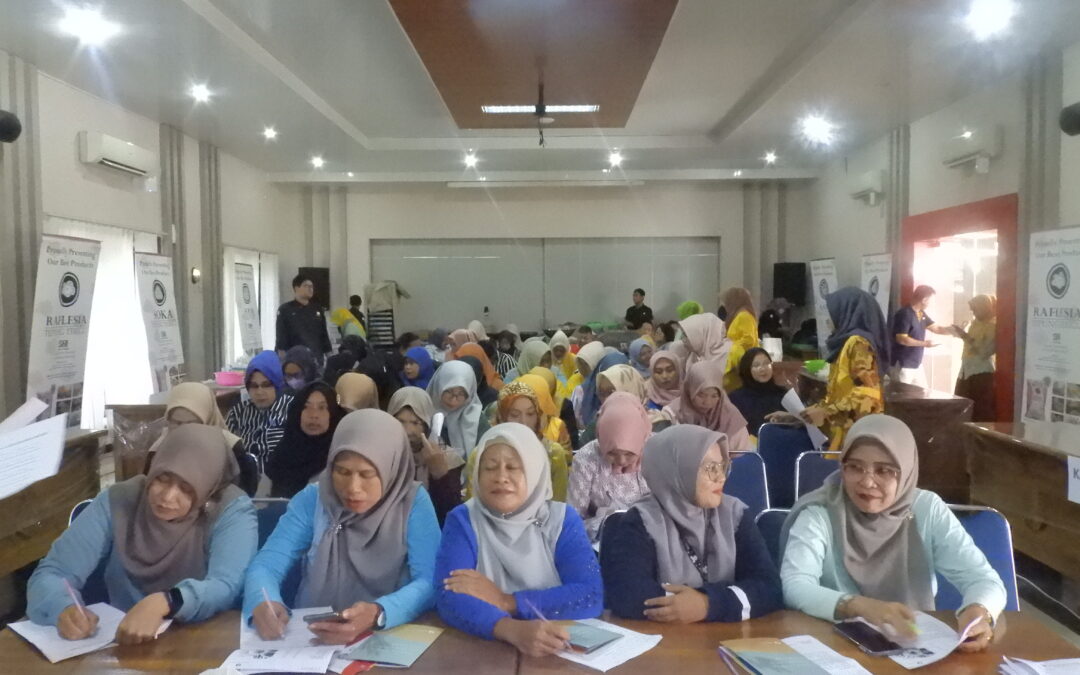 Sosialisasi UU Nomor 21 Tahun 2007 tentang TPPO dan Pelatihan Keterampilan untuk Meningkatkan Pemberdayaan Perempuan Kabupaten Cilacap
