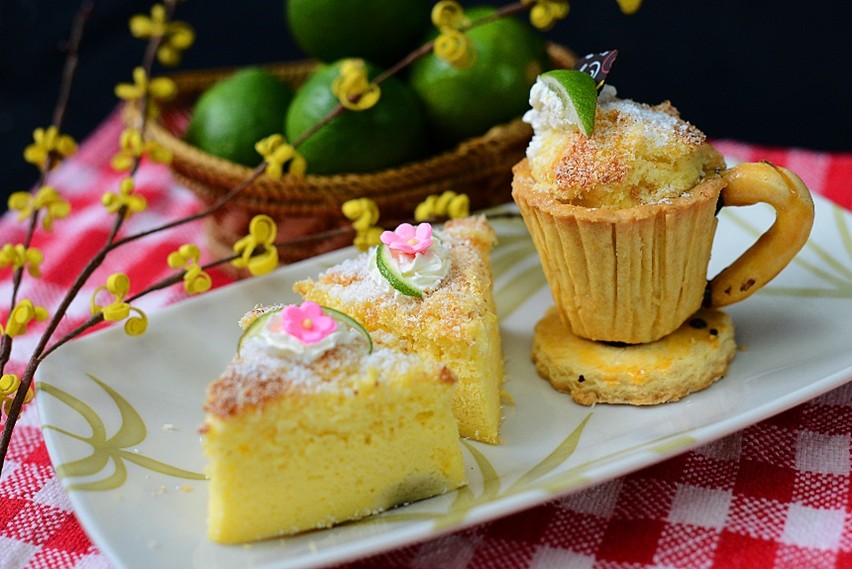 COCONUT LIME CAKE
