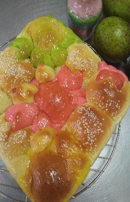 Roti Sobek Isi Asem Mbawang